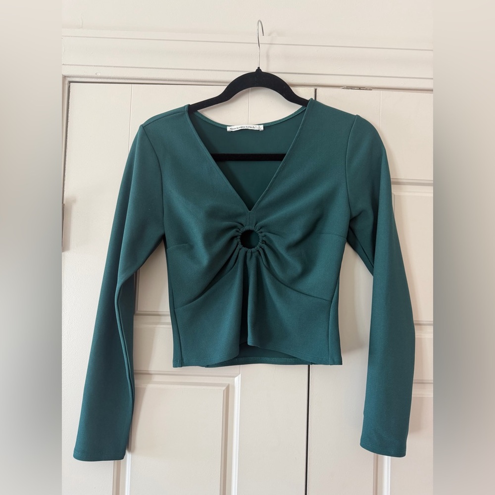Abercrombie & Fitch Long Sleeve Crop Top